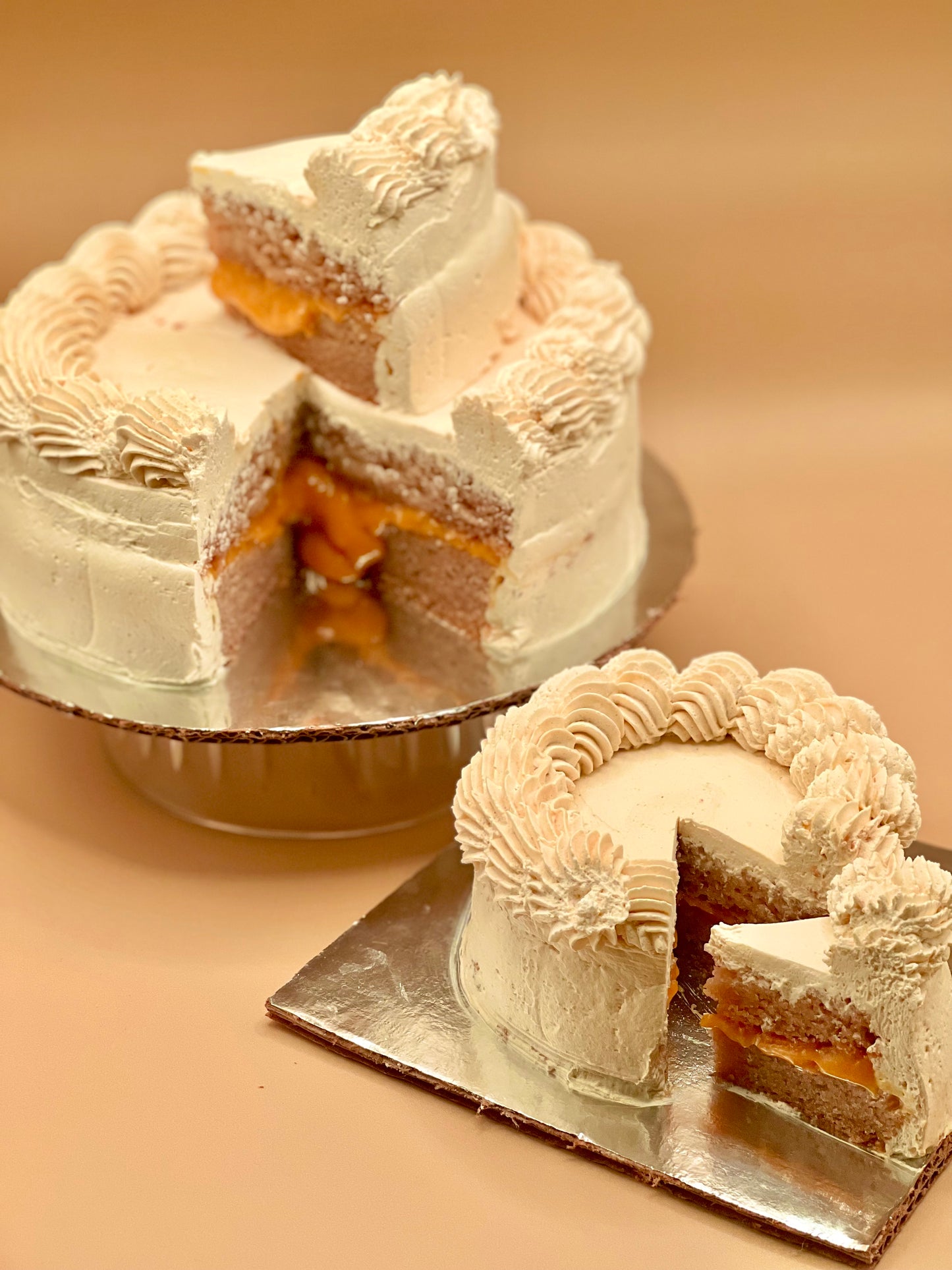 Pastel de tres leches con mango